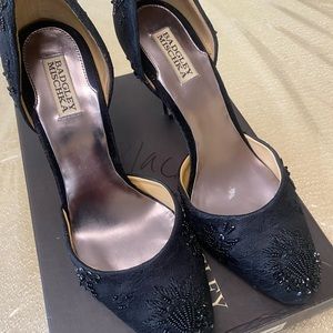 Beautiful  pair of Badgley Mischa leather ladies dress pump, size 10